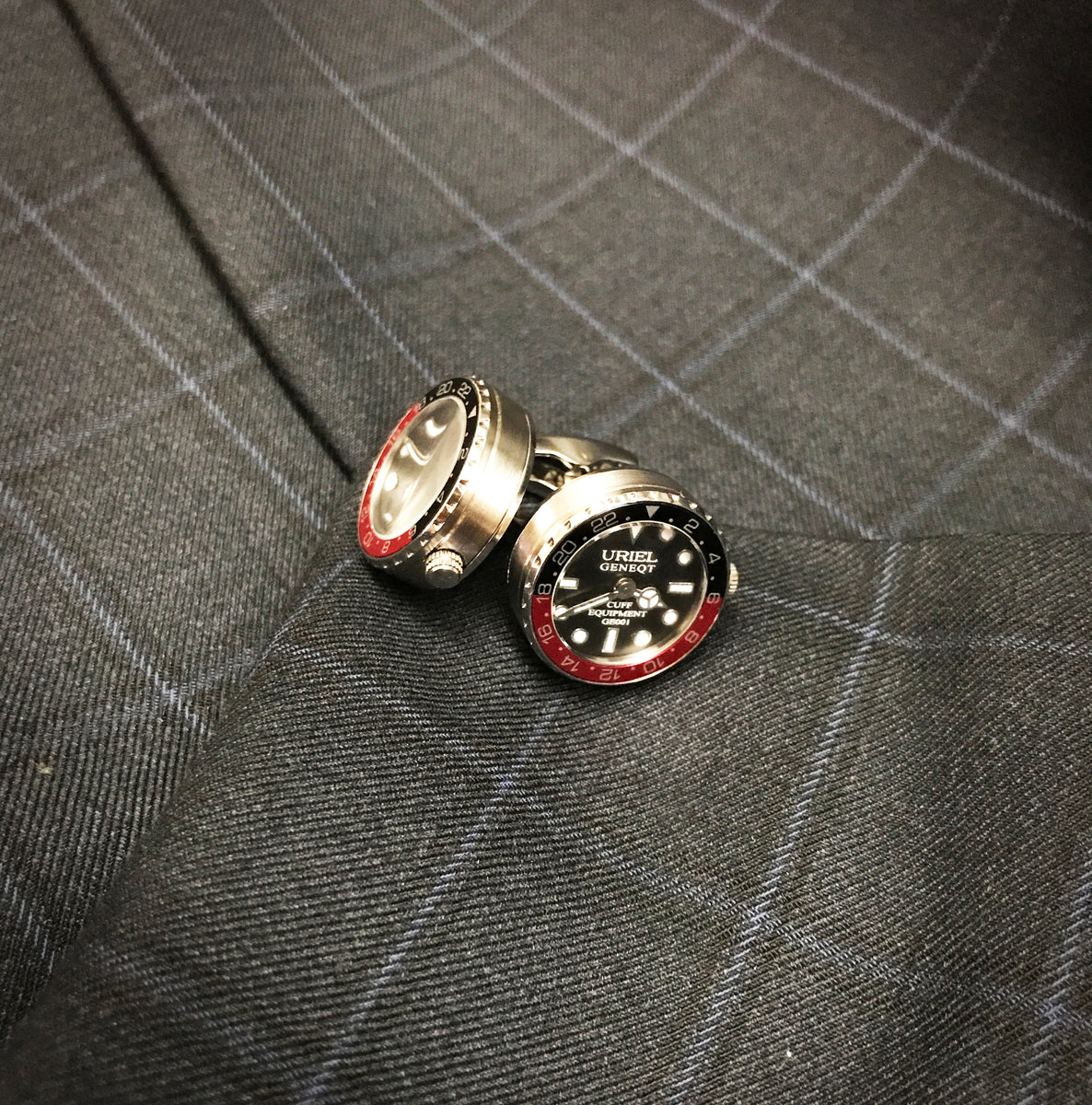今年の新作から定番まで！ GE001 - GENEQT URIEL CUFFLINKS color) Black-Red C, (Version 鉢・プランター